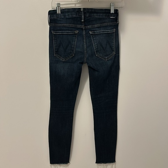 Mother Looker Ankle Fray in Partner in Crime - Picture 4 of 10